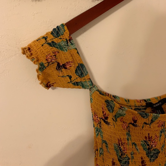 Off the Shoulder Floral Maxi Dress - Picture 4 of 4